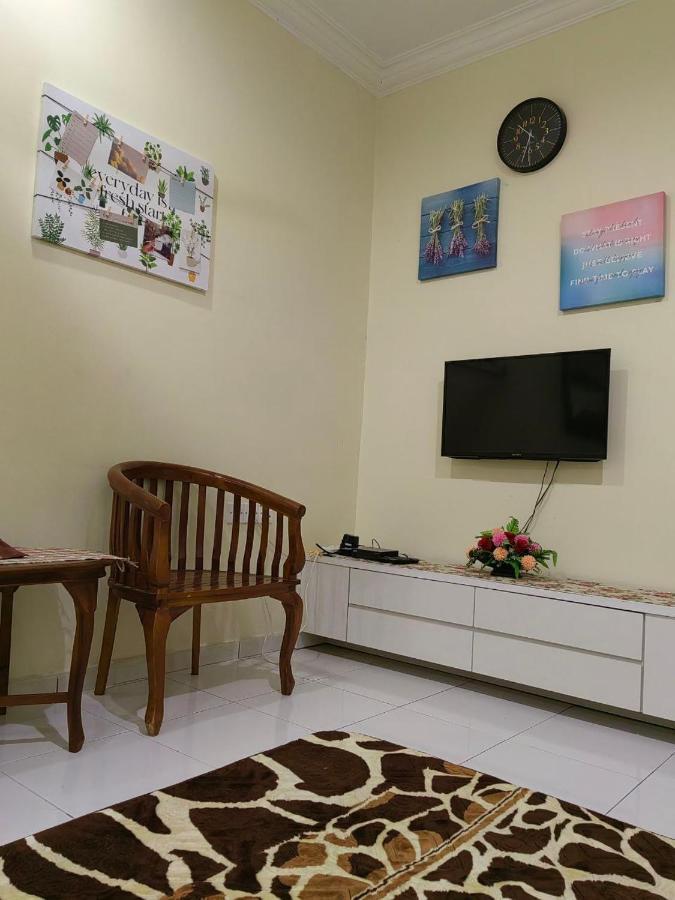 Kh Homestay Comfy N Calm Seri Manjung Dış mekan fotoğraf